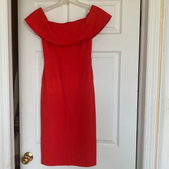 Aritzia off the shoulder sexy red dress, size 2 - Picture 6 of 16